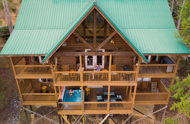TOP PICK by Gatlinburg Tour - 5 dormitorios, 5 baños -5 Comentarios estrellas