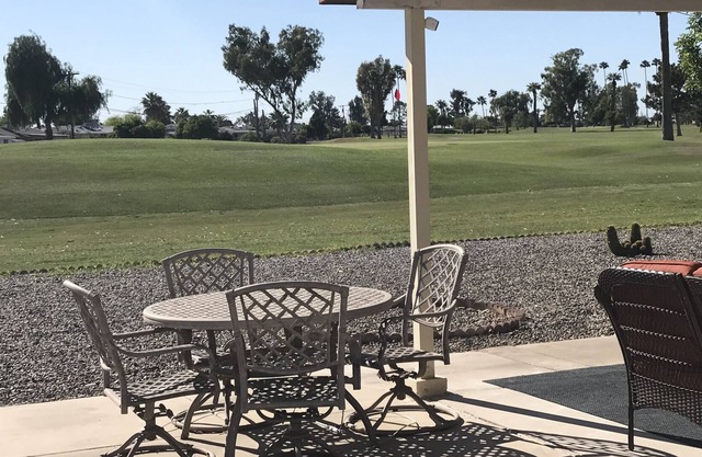 Resort de 5 estrellas en casa en el campo de golf, relájese en su patio con impresionantes vistas