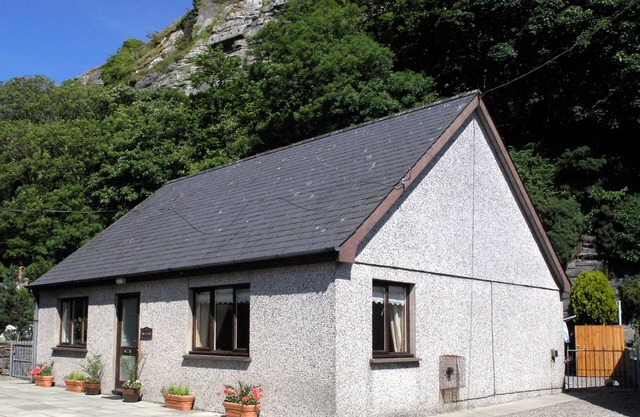 5 * Tan-Y-Graig Lies debajo del Castillo de Harlech