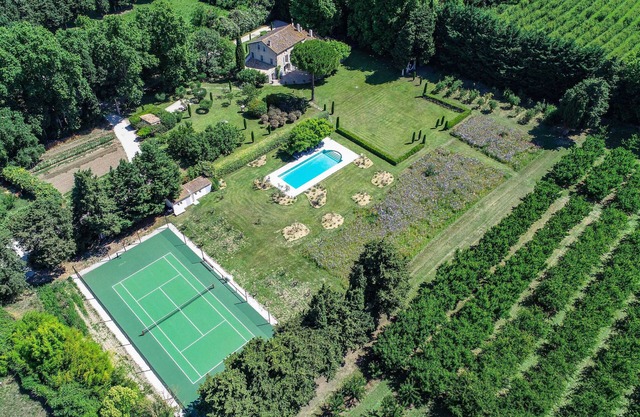 5 a 9BR / 7BA House w Pool, AC, 8 Acres - Saint Remy Area (Tenis en 2020) !!!!