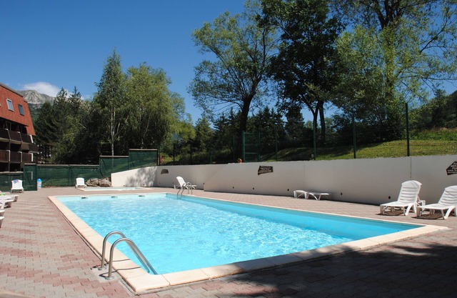 Apartamento dúplex de 50 m2 a pie de pistas.