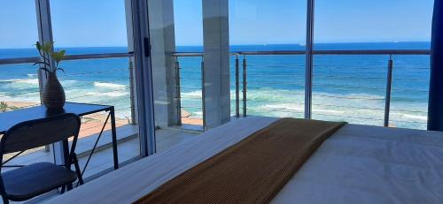 511 Umdloti Resort beachfront 1bed Self catering Apartment sea View
