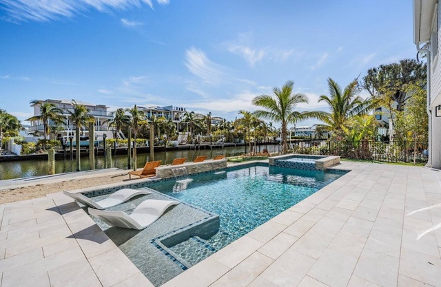 519 Loquat Drive Summ