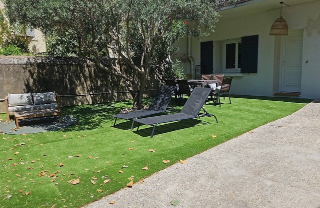 54m² cocooning apartment in the center of St Cannat