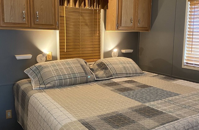 55+ Country Roads 5 estrellas RV Resort