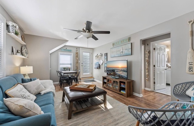5500 Atlantic Ave, Unit 2
