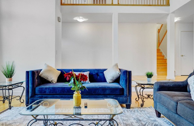 5BD San Rafael Retreat w/ Billiards, BBQ, & Views