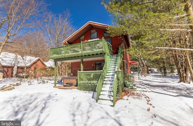 5Bedroom Lake Harmony Charmer Sleeps14~Beach~Hottub~Bar~Arcade