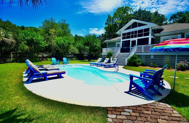 Excelente un nivel de gran nivel de lujo Inicio | The PoolTrustHouse | Ochenta reseñas de 5 estrellas