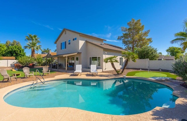 5BR|Heated Pool|Ping Pong & Pool Table|Central