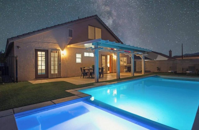 5BR Luxury Oasis w/ Pool & Spa + Games and MORE!