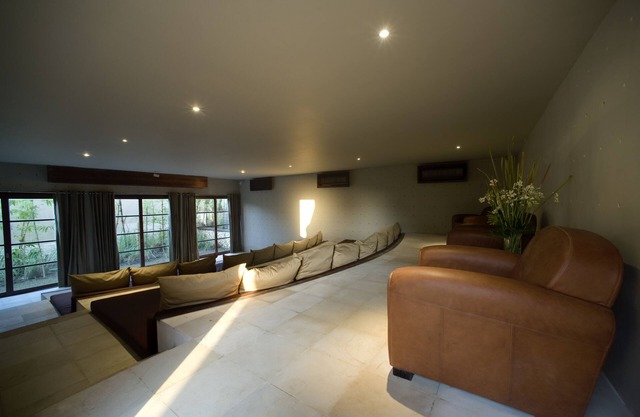 Canggu Beachfront Villa MRY