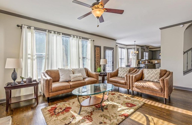 5BR With Movie & Game Rooms Near LakePoint PBR
