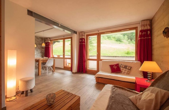 7.o piso, vista montaña, balcón, tv, local para esquís, 57m², Valmorel