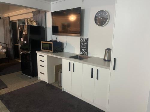 6 bedrooms, Close to rowing, Velodrome, field days