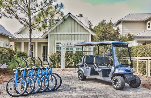 6 Bikes & 6-Seater Golf Cart! Walk to Beach & WaterColor Pools!- Blue Moon Cotta