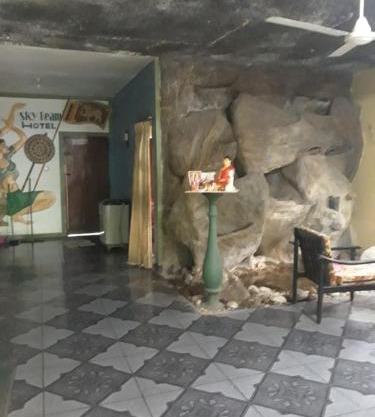 619 Guest House