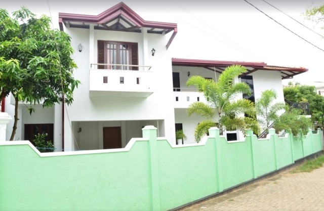 6br Villa Arcadia en Kuruduwatha