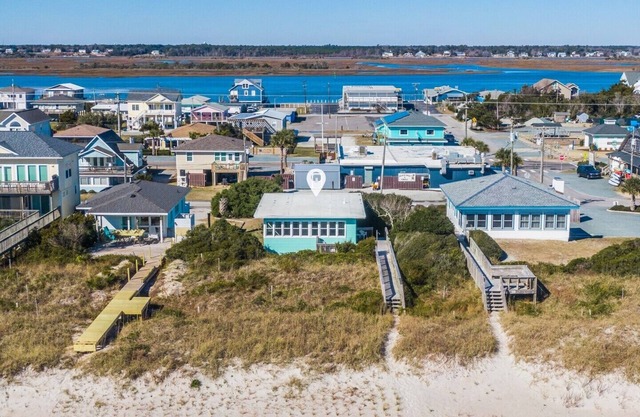 703 POR EL MAR: 2 BR / 1 BA frente al mar en la playa de Topsail, capacidad para 4