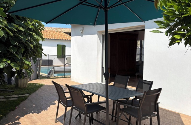 Loft de 70m2 para 5 personas con piscina climatizada, centro del pueblo