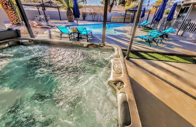 #72Diamond Ranch w/Pool&Spa: mins to LV Strip/UNLV