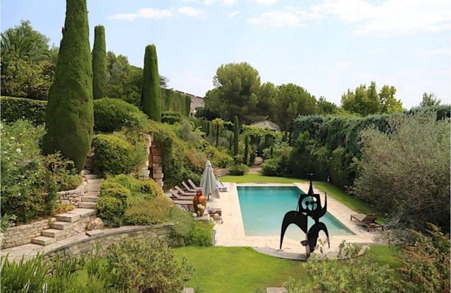 7bedroom villa in Mouries France