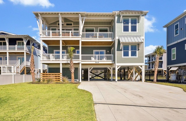 7BR/6.5BAH House - Ocean Views, Event Home, Dog Friendly, Sleeps 18