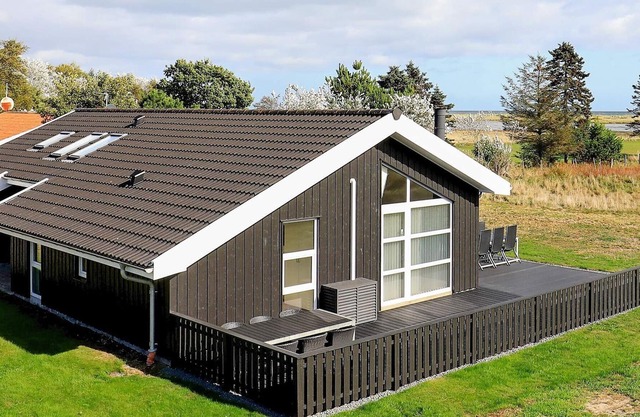 5 esrellas case en Hals