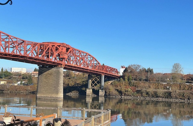 840 square foot 1-bedroom 1 bath condo on the RIVER. 2 balconies! Pool. Hot tub.