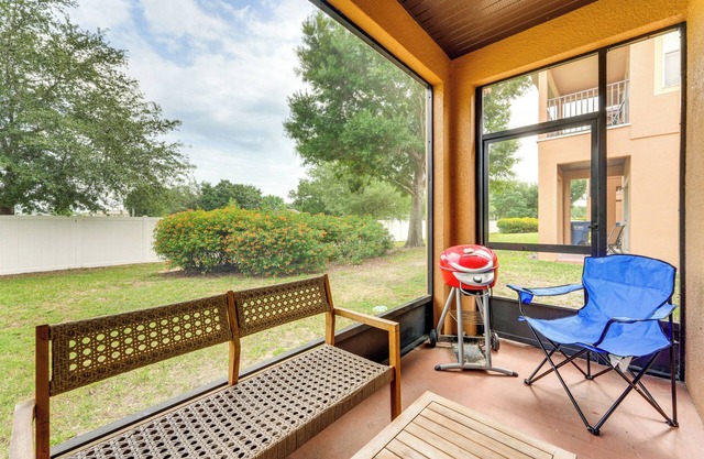 9 Mi to Disney: Gated Resort Escape w/ Pool Access