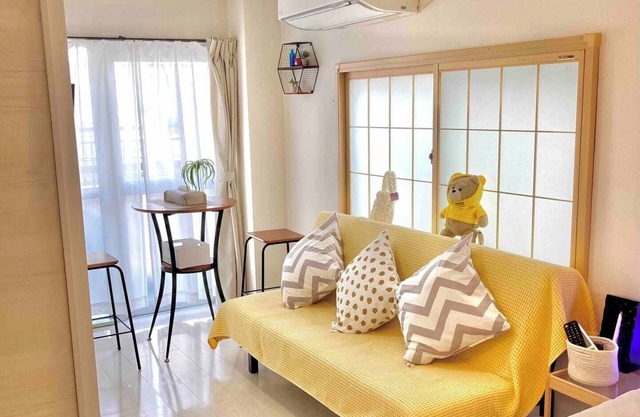 9 - minute walk from Ikebukuro Station / Extremely convenient / 201