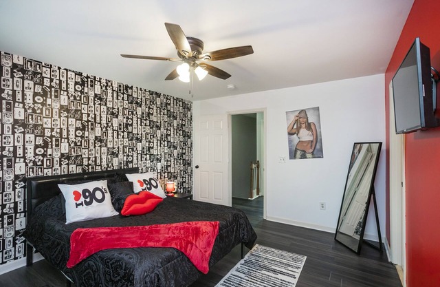 90's in Nash! 2bd Townhome in WEST END! 8 min ->DT!