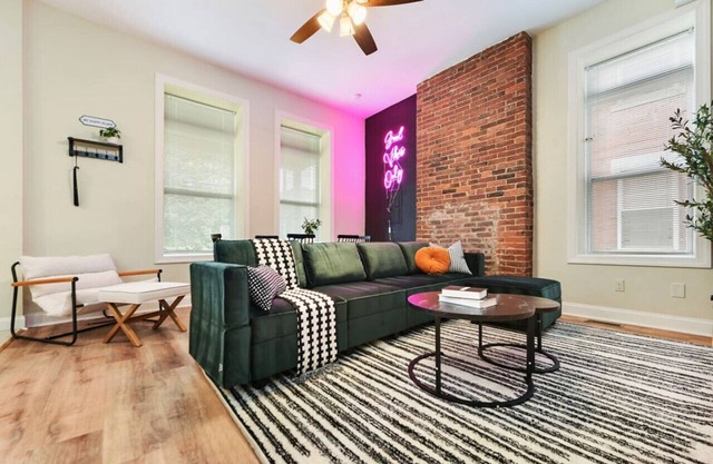 Free Parking+9Bedrooms+Netflix+BBQ Near Bakery Sq.