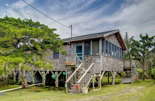 A Bit Airy: Ocracoke Vacation Rental for 4