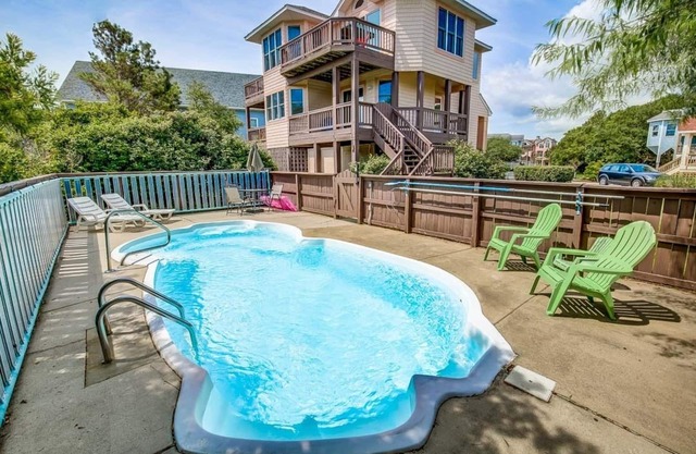 A Corolla Corral | Lado de sonido | Piscina privada, jacuzzi | Propietario paga tarifas HomeAway