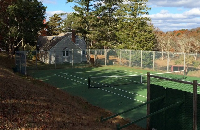 Hermosa casa con cancha de tenis en Meadow's Edge