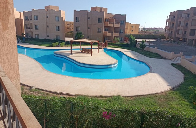 A quiet apartment ( 100 M ) located in a beautiful resort