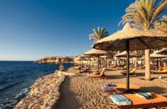 Una casa de huéspedes muy romántica en Sharm el Sheikh con piscina.