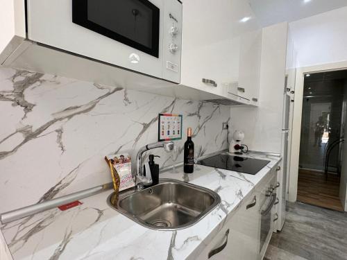 A1 - Apartamento en La Carihuela, 2 dormitorios, Wifi, a 100 metros de la playa