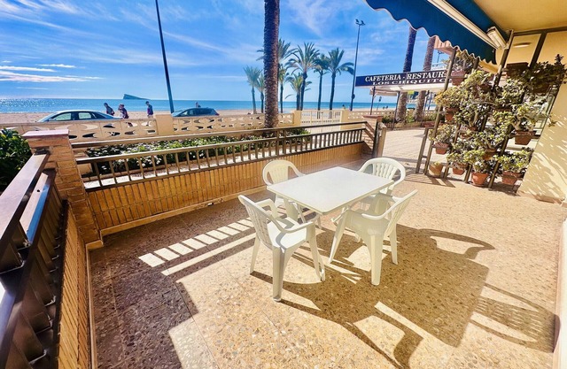 A385 - Primerísima línea en Playa de Poniente