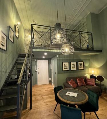 Aarohi House by Farris & Cors