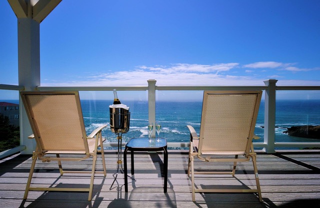 Abalone by OceanviewHotTubs Shelter Cove Oceanfront Tesla Charging