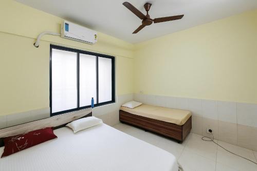 Ac Private Room At ovale naka Ghodbunder road Thane West