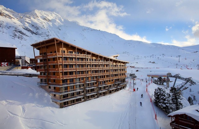 Accès piscine intérieure + casiers à ski | Appartement au pied des pistes 8p