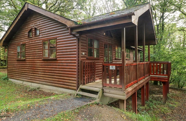 Acorn Lodge, ST CLEARS