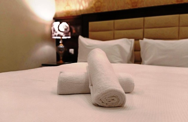 Adara canal suites