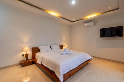 Adis Villa