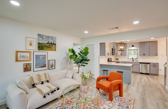 Adorable Dallas Cottage with Dedicated Workspace!