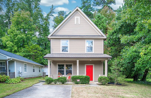 Adorable home in fantastic location near restaurants and Duke!