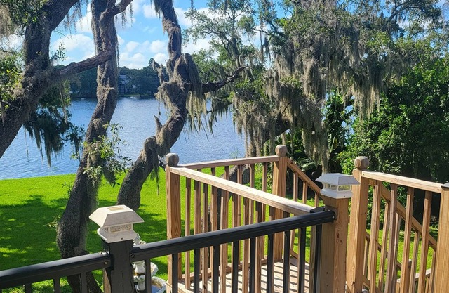 Adorable Suite Place Front the river